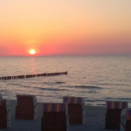 Himmel&meer - Nur 300m Vom Ostseestrand Mit Grosser Dachterrasse *