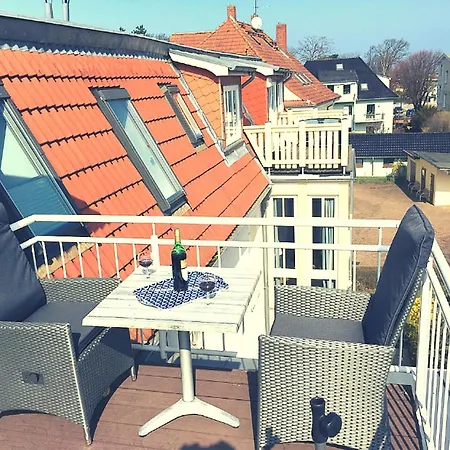 Himmel&meer - Nur 300m Vom Ostseestrand Mit Grosser Dachterrasse